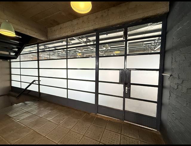 500M² OFFICE TO LET IN MILPARK